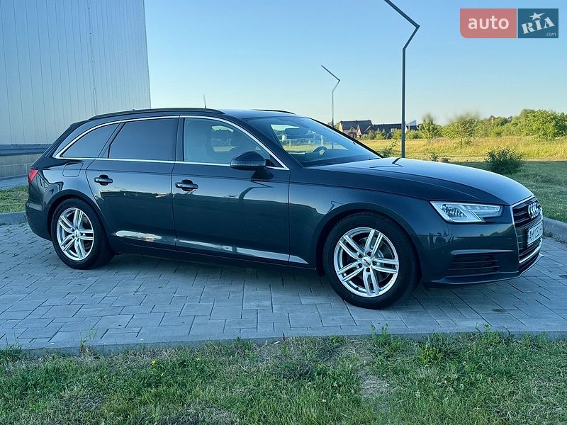 Універсал Audi A4 2017 в Рівному