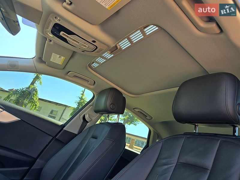 Седан Audi A4 2018 в Стрию