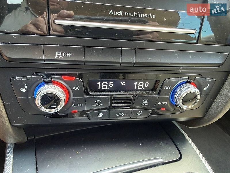 Седан Audi A4 2015 в Днепре