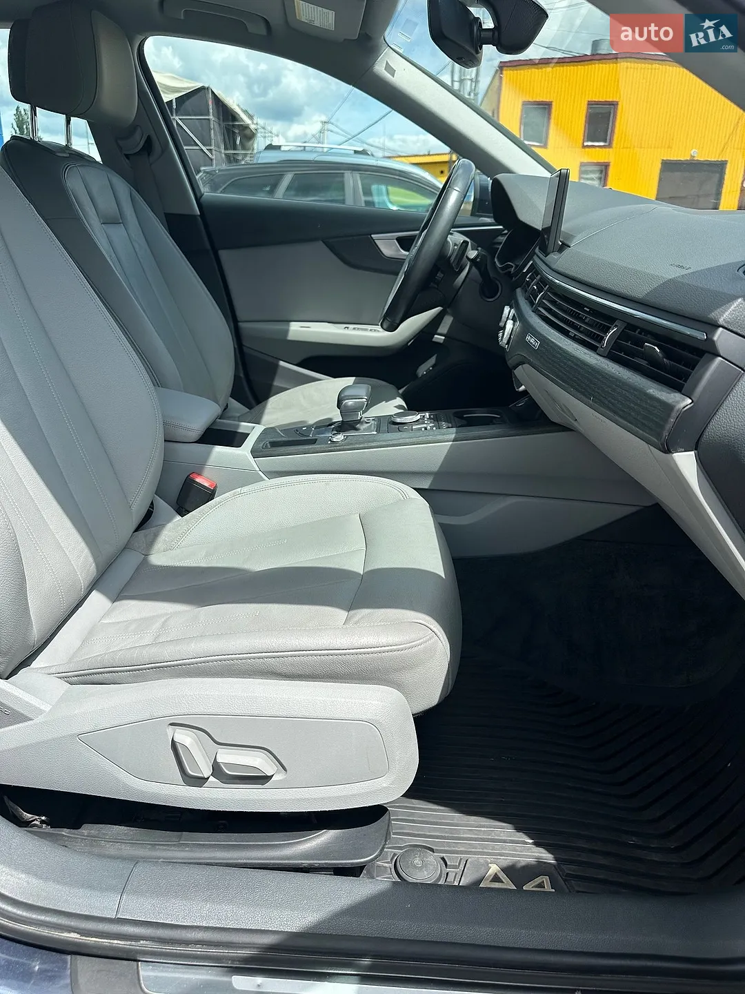 2016 Audi A4 - мініатюра 23