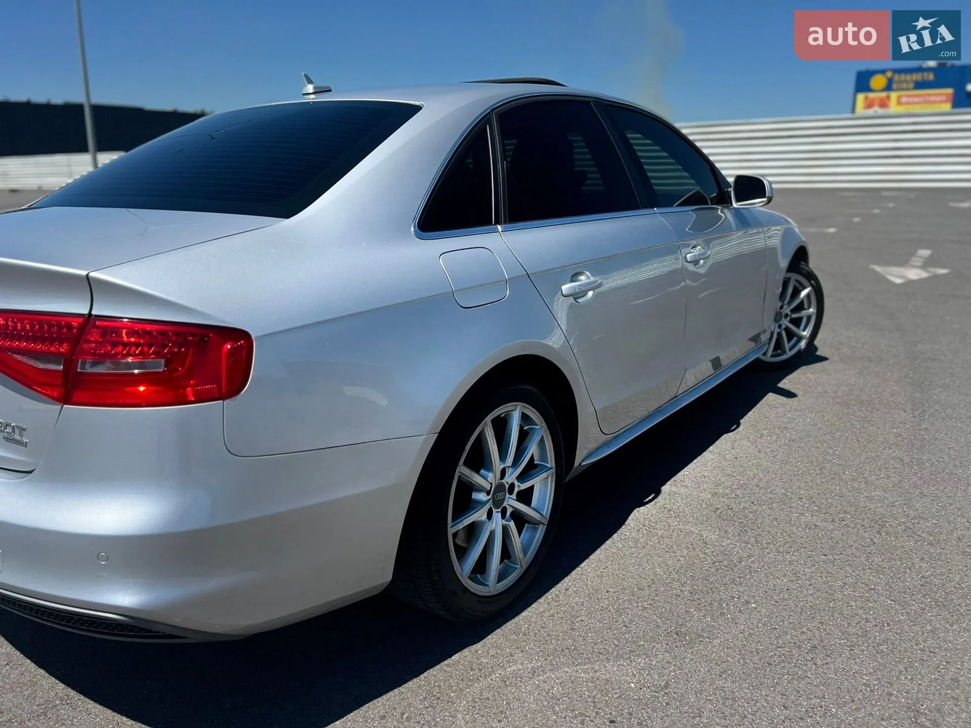 2013 Audi A4 - мініатюра 9