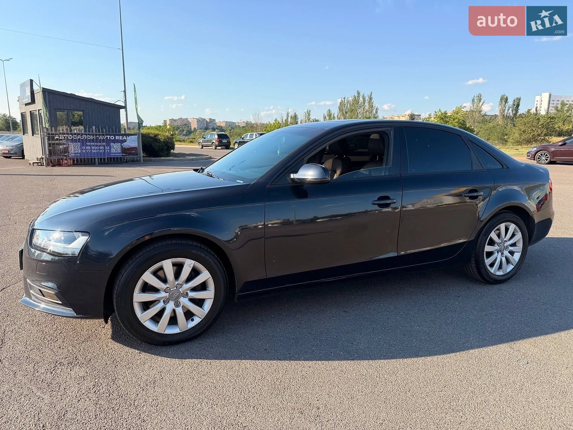 2012 Audi A4 - мініатюра 13
