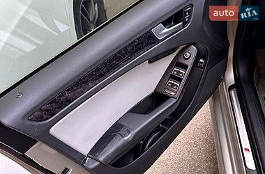 Седан Audi A4 2015 в Софіївській Борщагівці