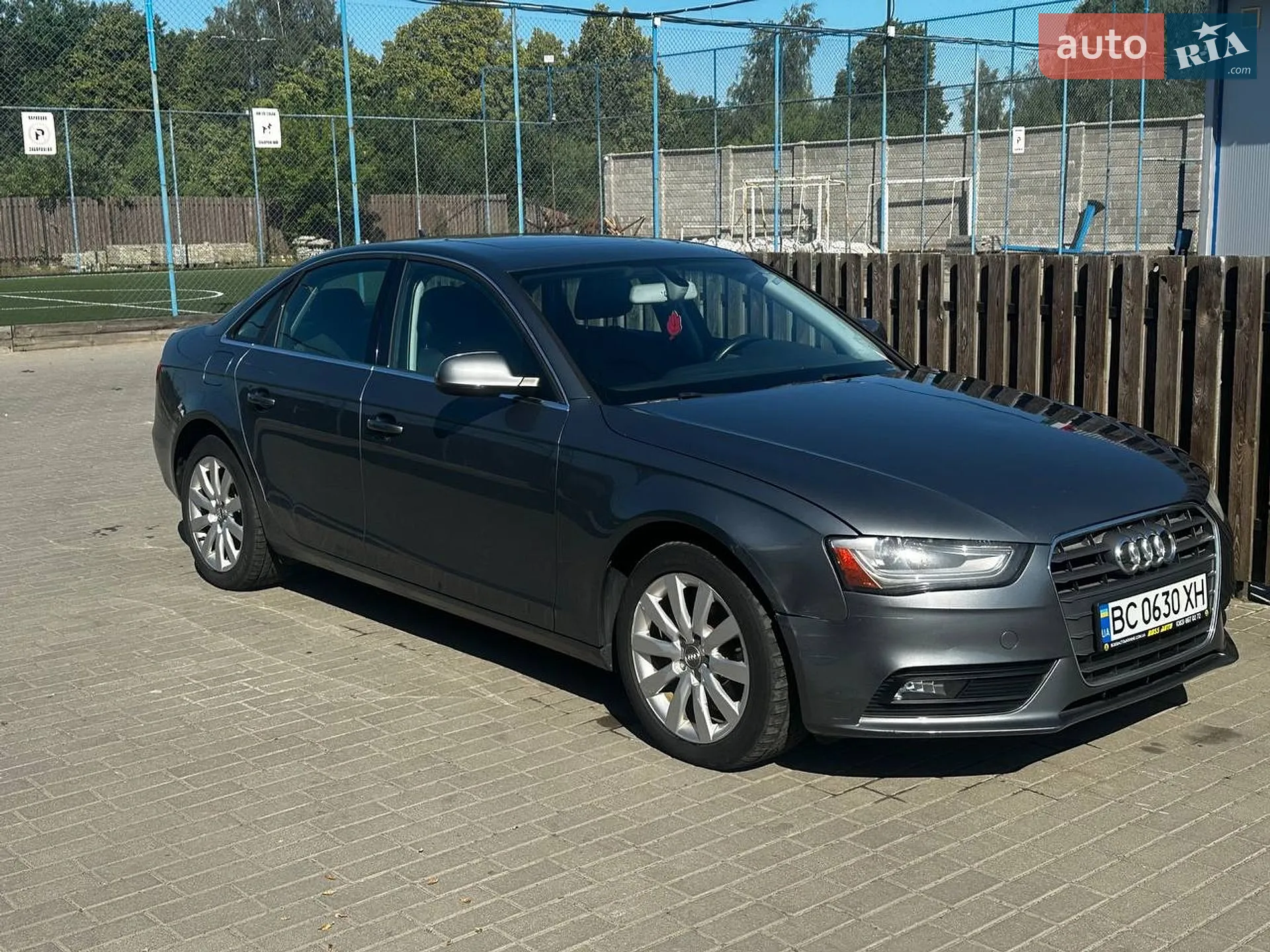 2012 Audi A4 - мініатюра 3
