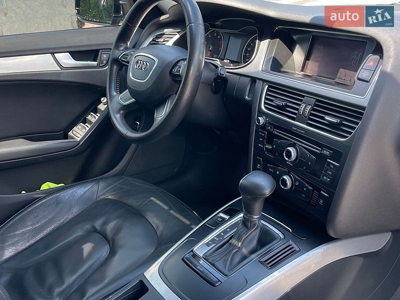 Седан Audi A4 2012 в Вінниці