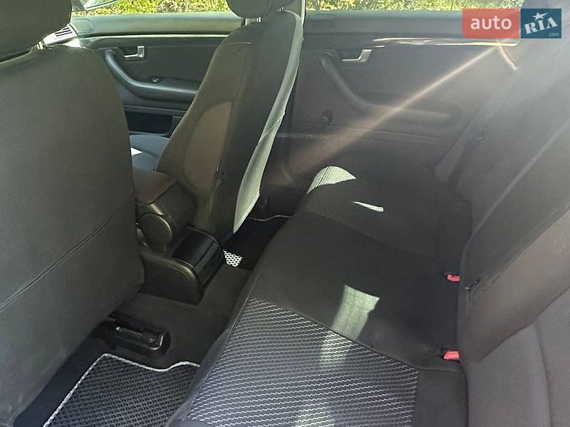 Седан Audi A4 2003 в Киеве