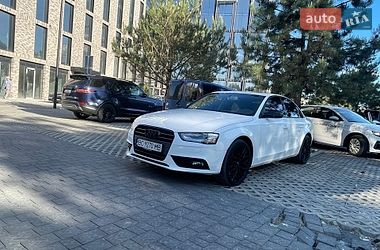 Седан Audi A4 2013 в Львові