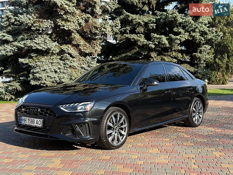 Седан Audi A4 2021 в Одесі