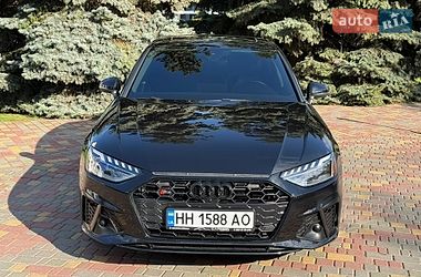 Седан Audi A4 2021 в Одесі