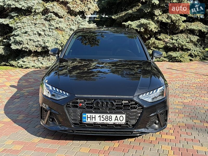 Седан Audi A4 2021 в Одесі