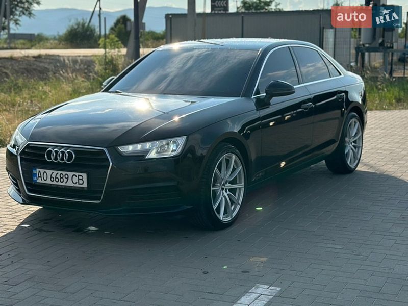 Седан Audi A4 2018 в Хусте
