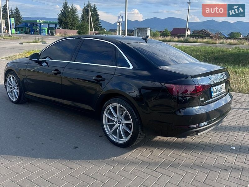 Седан Audi A4 2018 в Хусте