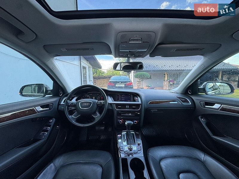 Седан Audi A4 2014 в Львове