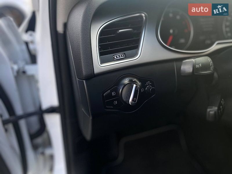 Седан Audi A4 2015 в Киеве фото 22 Седан Audi A4 2015 в Киеве