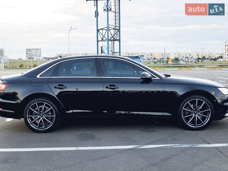 Седан Audi A4 2019 в Одессе