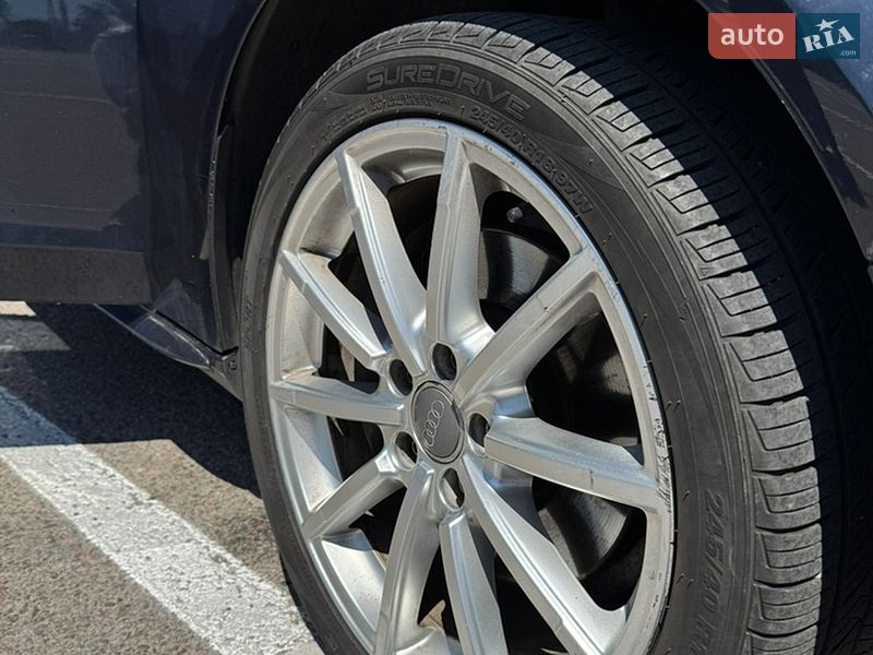 Седан Audi A4 2015 в Житомирі