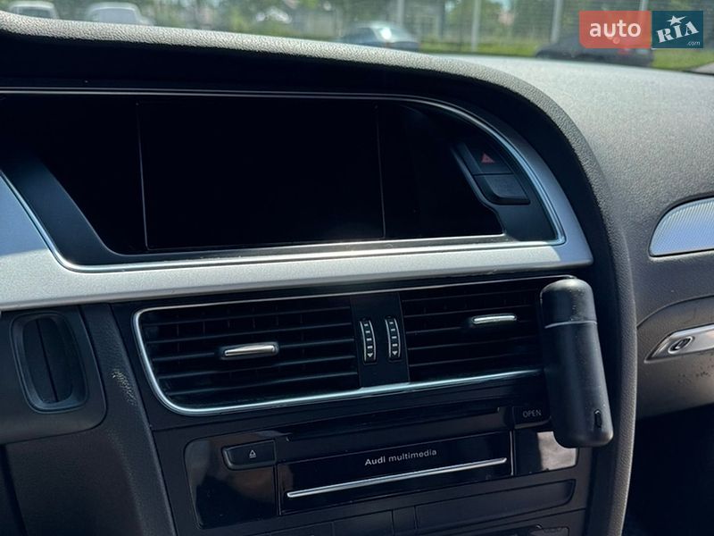 Седан Audi A4 2015 в Житомирі