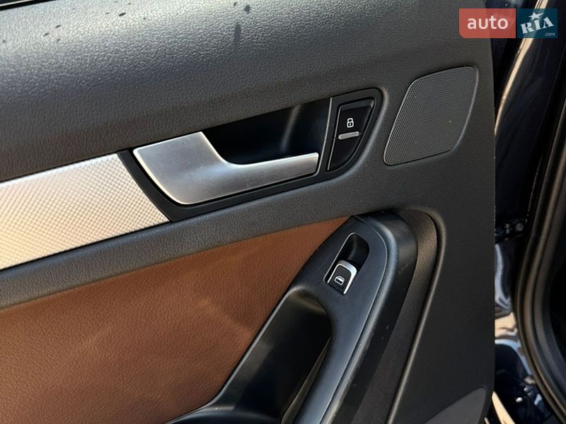 Седан Audi A4 2015 в Житомирі