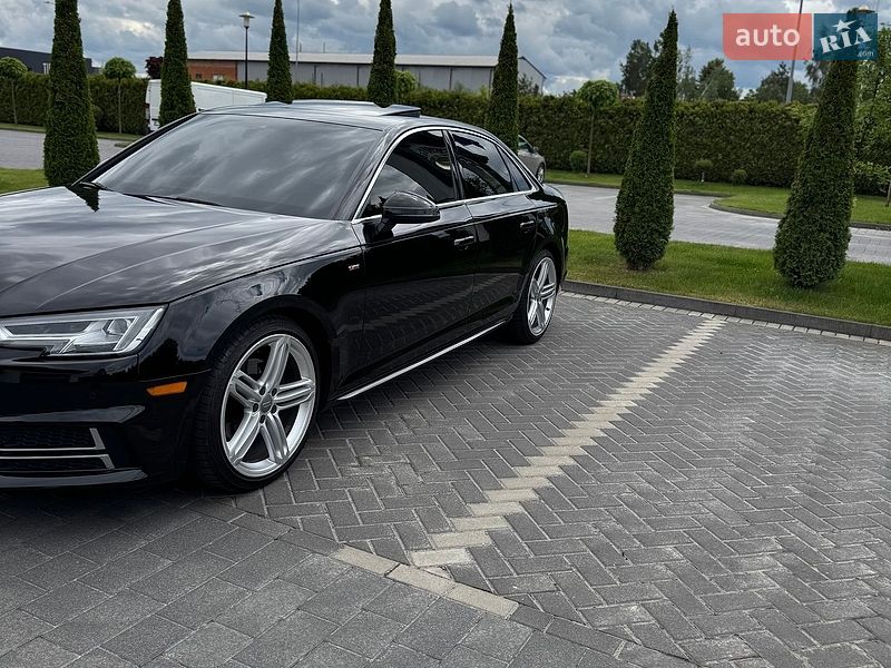 Седан Audi A4 2017 в Львові
