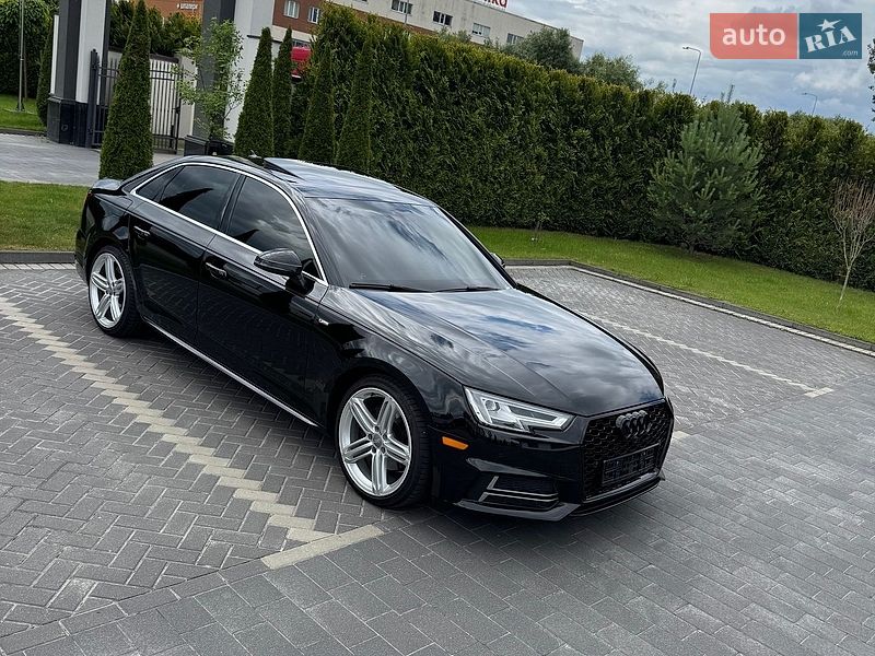 Седан Audi A4 2017 в Львові