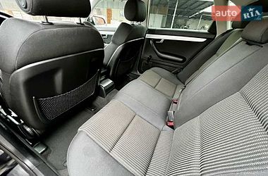 Седан Audi A4 2006 в Надворной