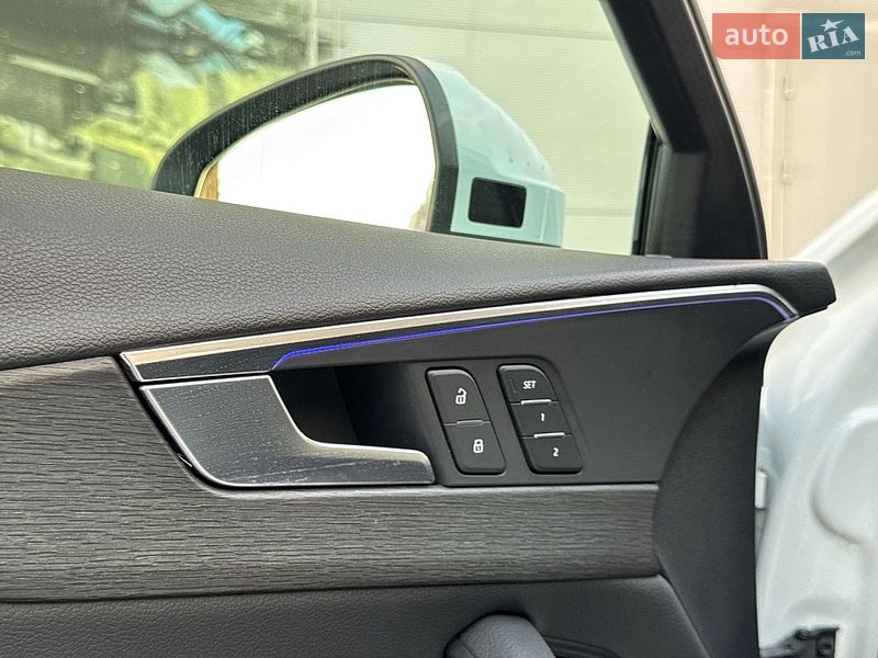 Седан Audi A4 2017 в Києві