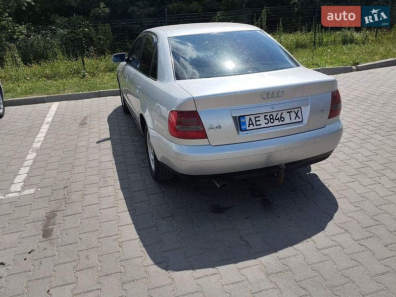 Седан Audi A4 1999 в Одесі