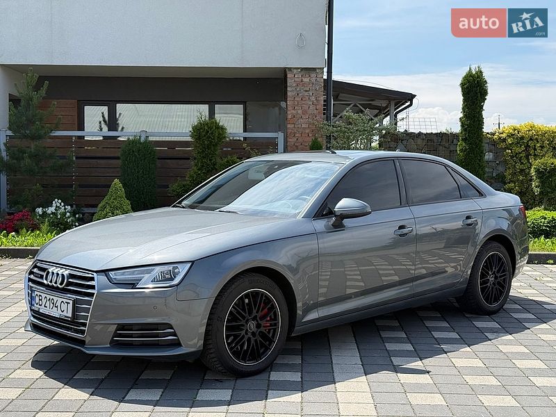 Седан Audi A4 2016 в Львове