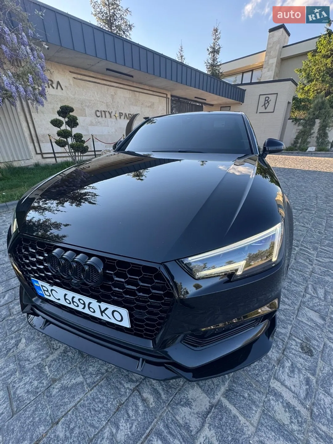 Audi A4 2016 VIN WAUDNAF45HN051170 фото оголошення 25 з 29