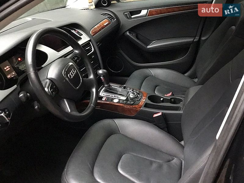 Седан Audi A4 2011 в Одесі