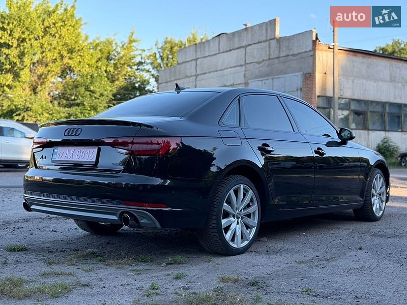 Седан Audi A4 2019 в Лубнах
