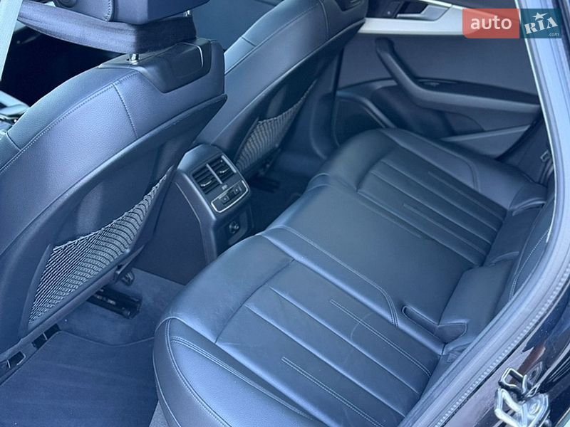 Седан Audi A4 2019 в Лубнах