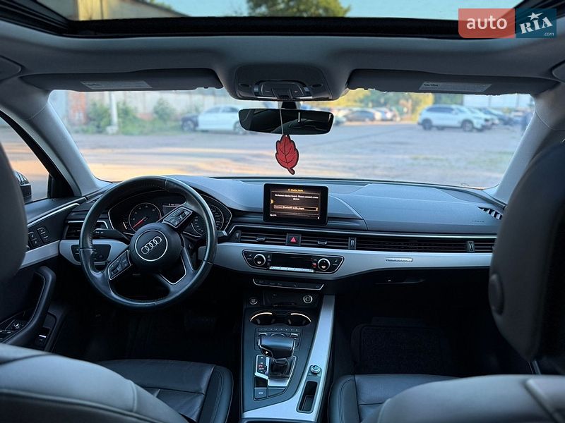 Седан Audi A4 2019 в Лубнах