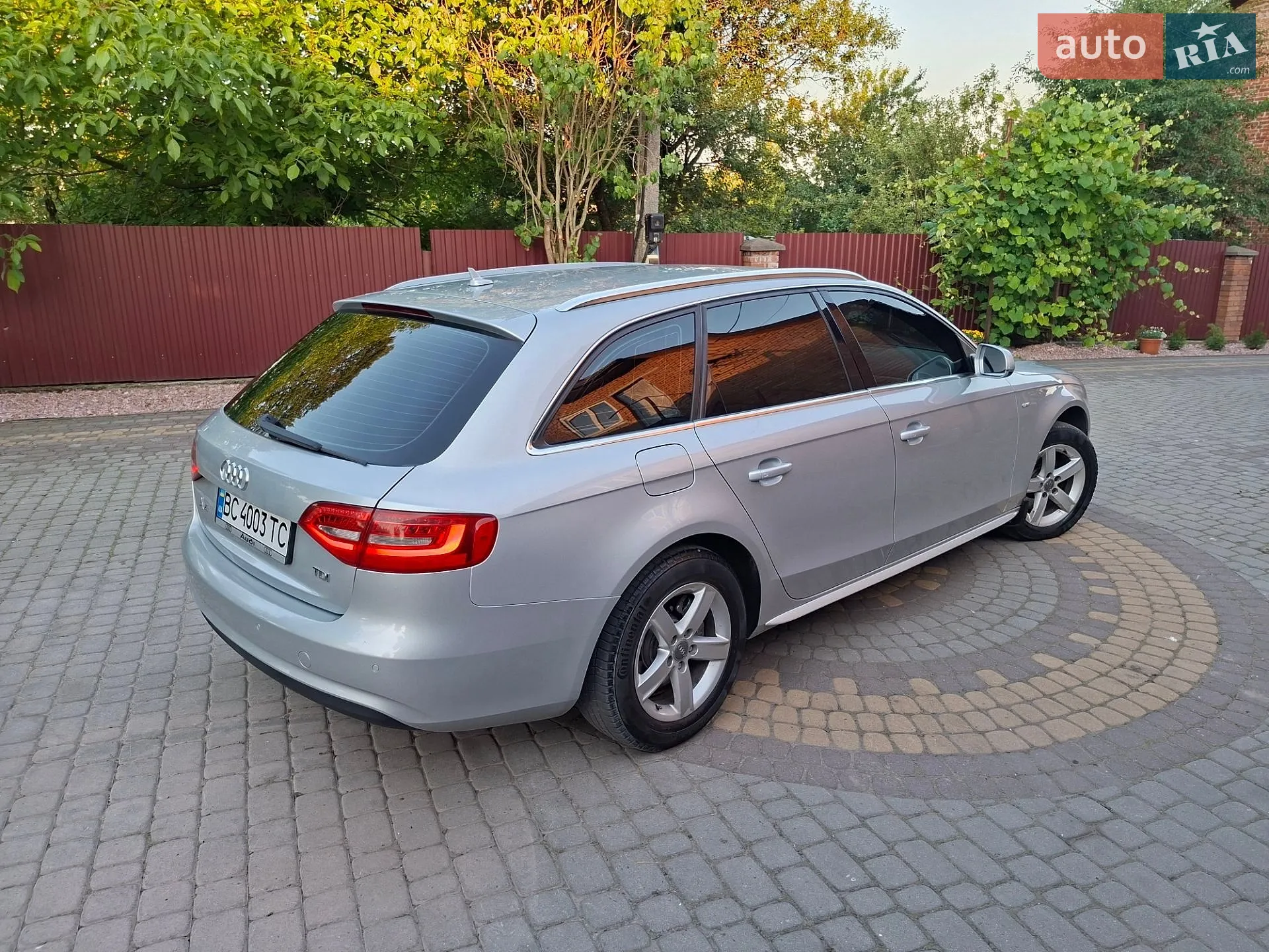 2013 Audi A4 - мініатюра 2