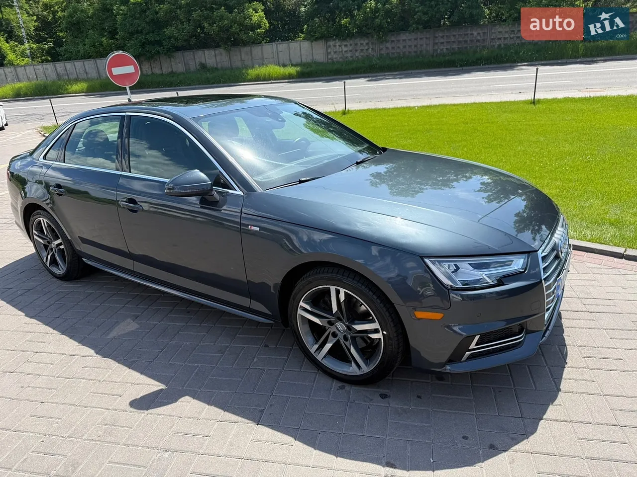 2016 Audi A4 - мініатюра 13