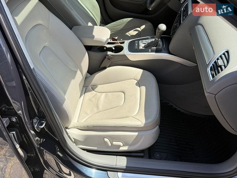Седан Audi A4 2011 в Черновцах