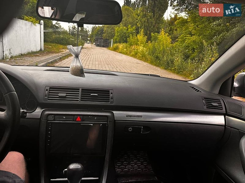 Універсал Audi A4 2002 в Луцьку