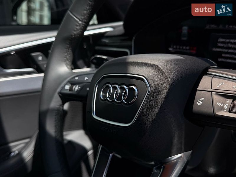 Седан Audi A4 2023 в Полтаве