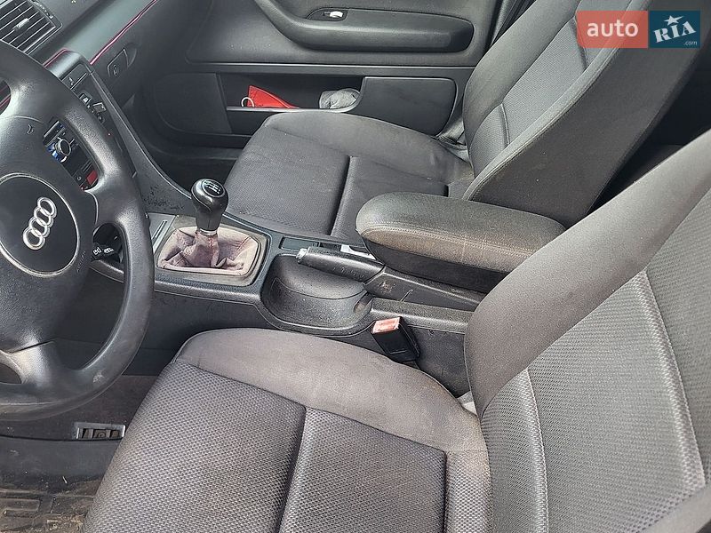 Універсал Audi A4 2002 в Зміїві