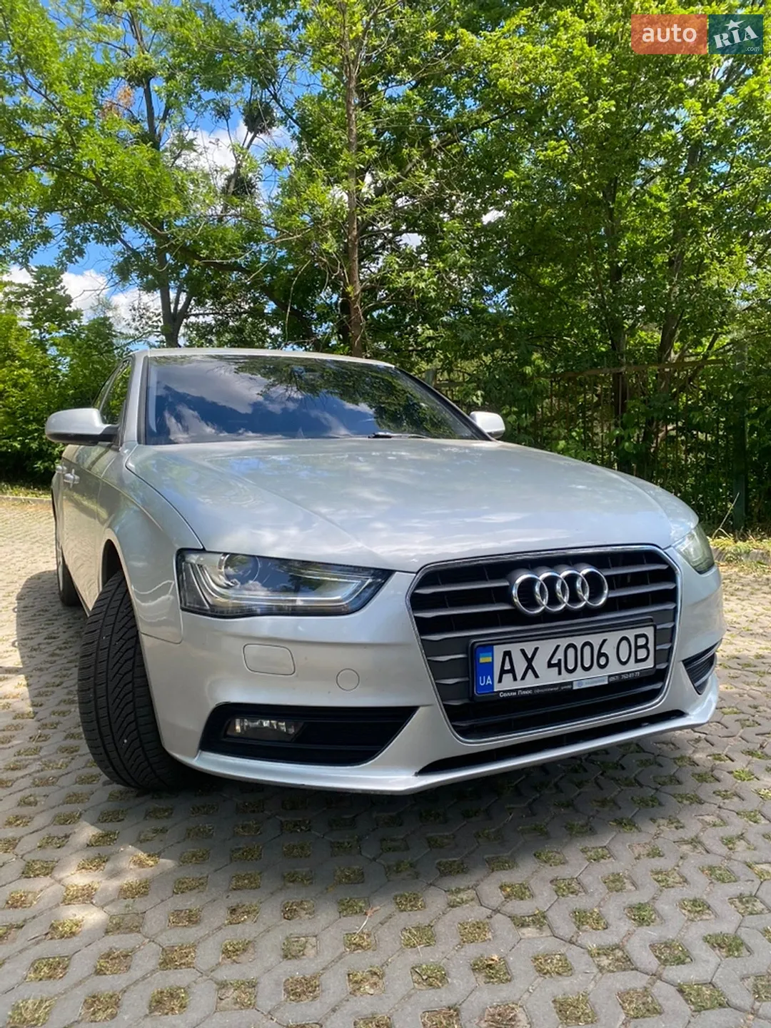 Audi A4 2012 VIN WAUBFAFL0CA023806 фото оголошення 3 з 14