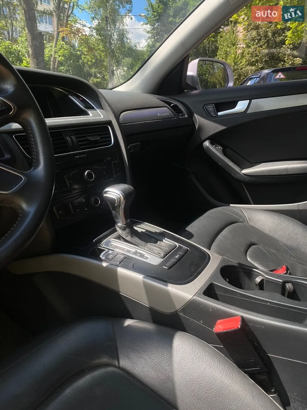 Audi A4 2012 VIN WAUBFAFL0CA023806 фото оголошення 8 з 14