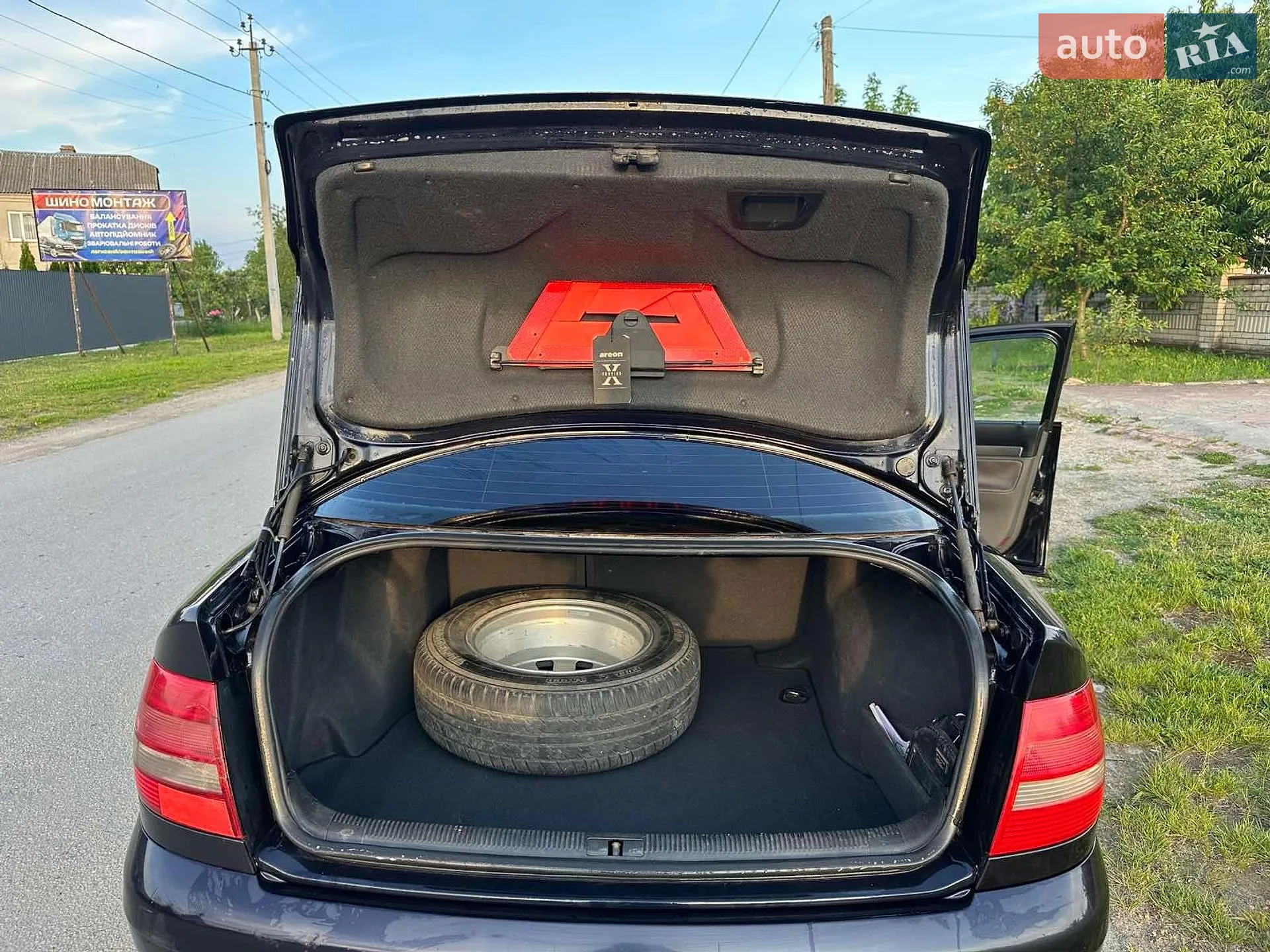 Audi A4 2000 VIN WAUZZZ8DZYA175757 фото оголошення 2 з 5