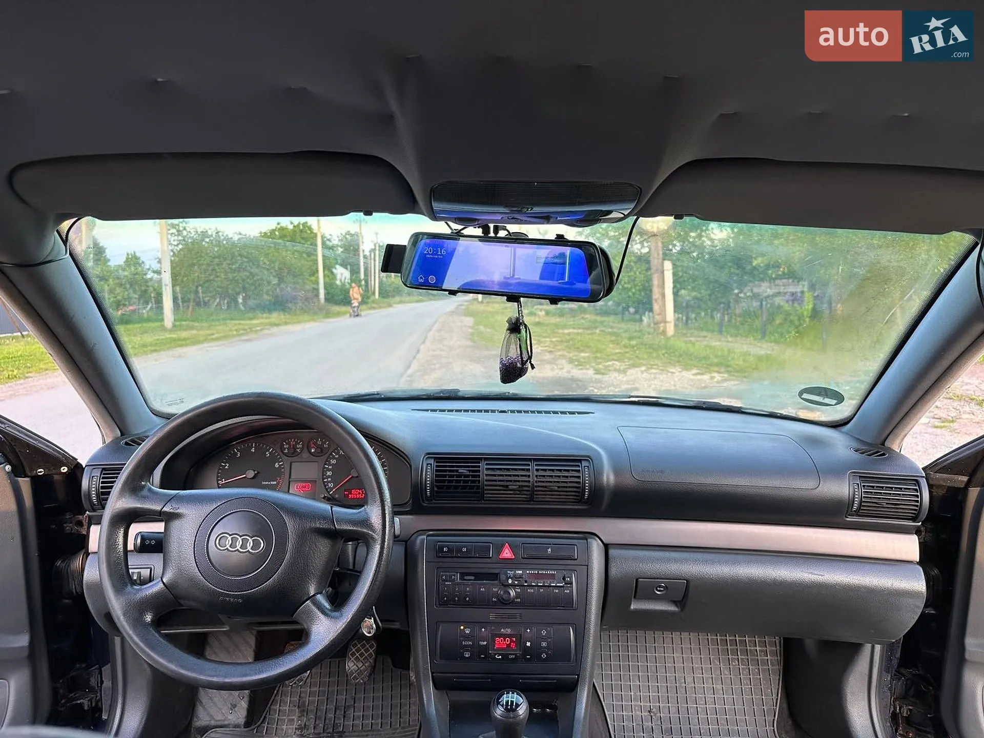 Audi A4 2000 VIN WAUZZZ8DZYA175757 фото оголошення 3 з 5