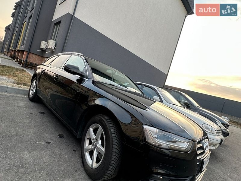 Универсал Audi A4 2012 в Крюковщине
