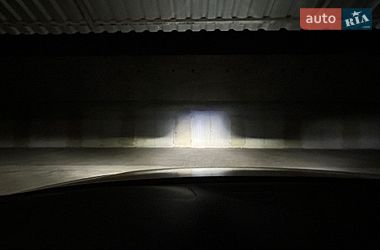 Седан Audi A4 2015 в Кам'янському