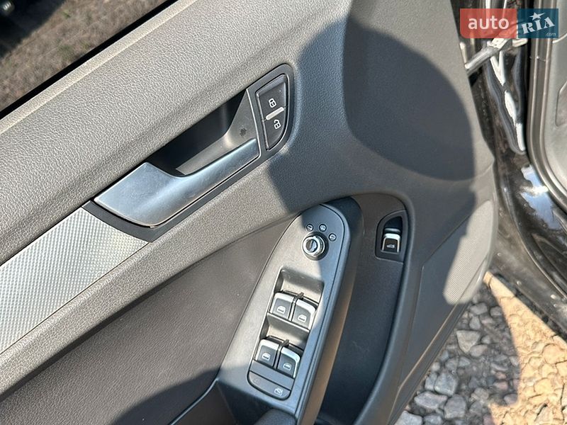 Седан Audi A4 2013 в Первомайске