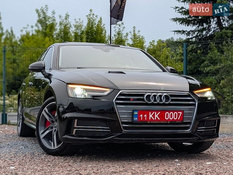 Седан Audi A4 2017 в Дрогобыче