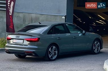Седан Audi A4 2022 в Харькове