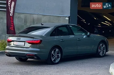 Audi A4 2022
