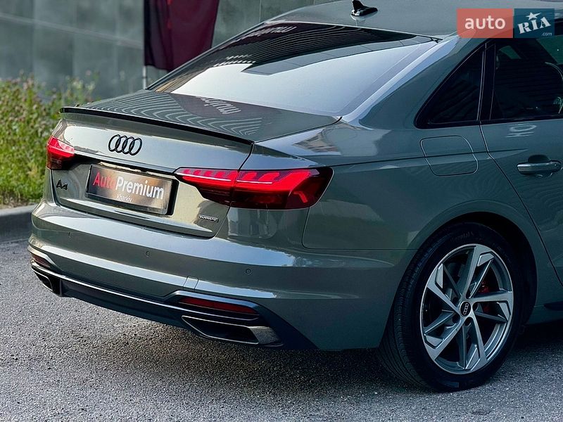 Седан Audi A4 2022 в Харькове